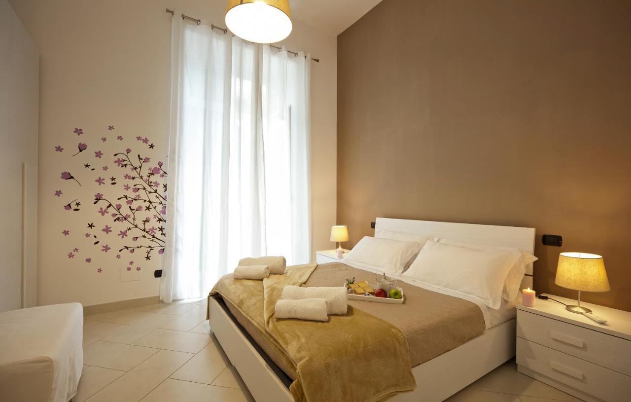 Le Corti Di Napoli Apartments 外观 照片