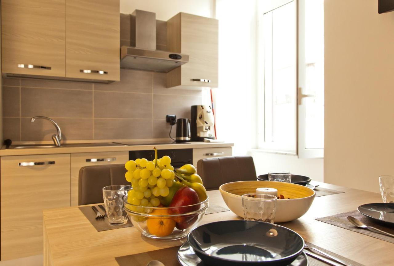 Le Corti Di Napoli Apartments 外观 照片